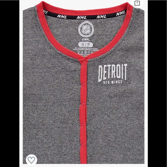 🆕♥️🏒 DETROIT RED WINGS NHL ONSIE♥️🏒🆕 - Picture 3 of 8